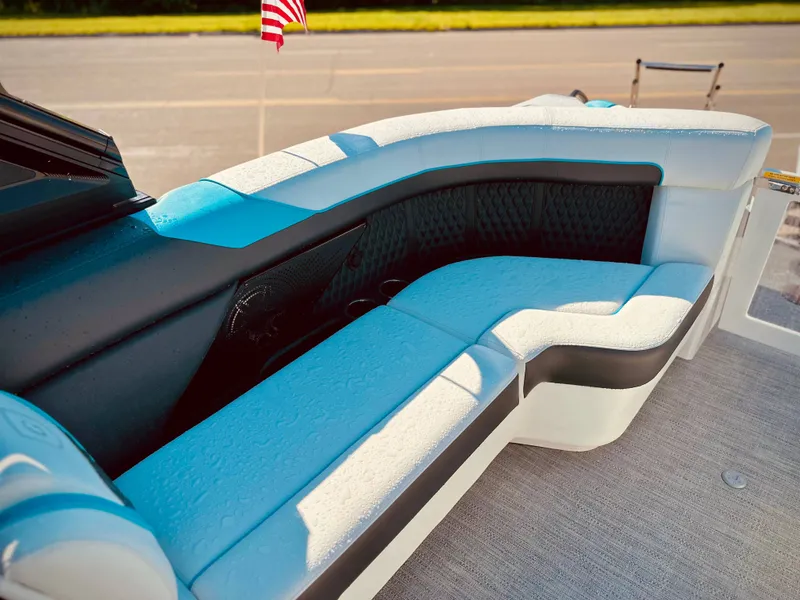 Slide: The Image of Godfrey XP 2700 W w/iMPACT PLUS Toon Package 2024 - 14