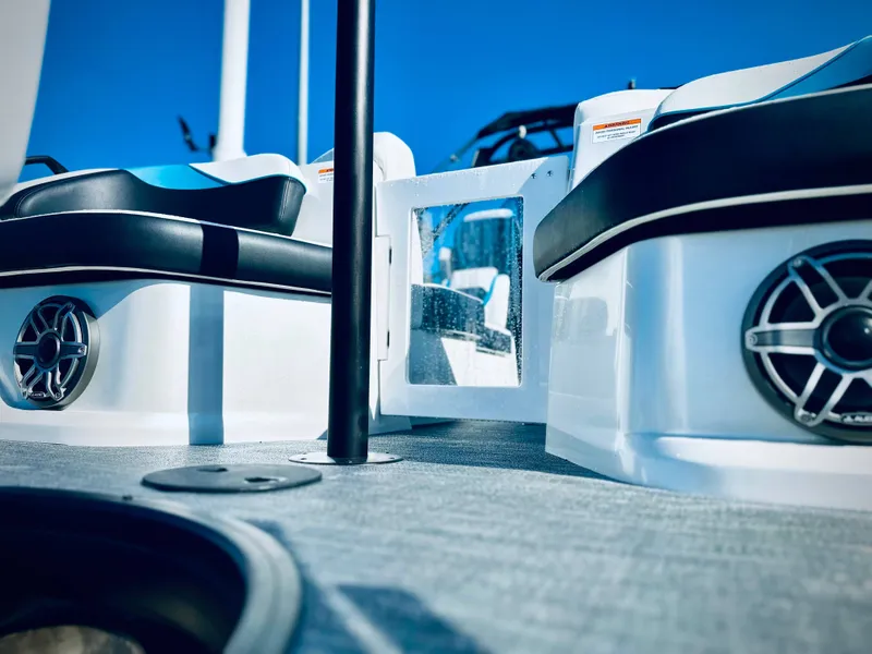 Slide: The Image of Godfrey XP 2700 W w/iMPACT PLUS Toon Package 2024 - 15