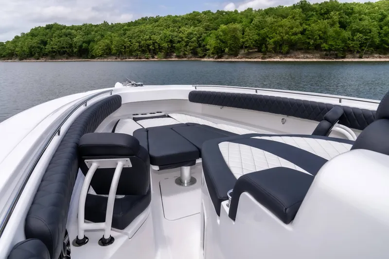 Slide: The Image of HCB 42 Lujo 2024 - 20