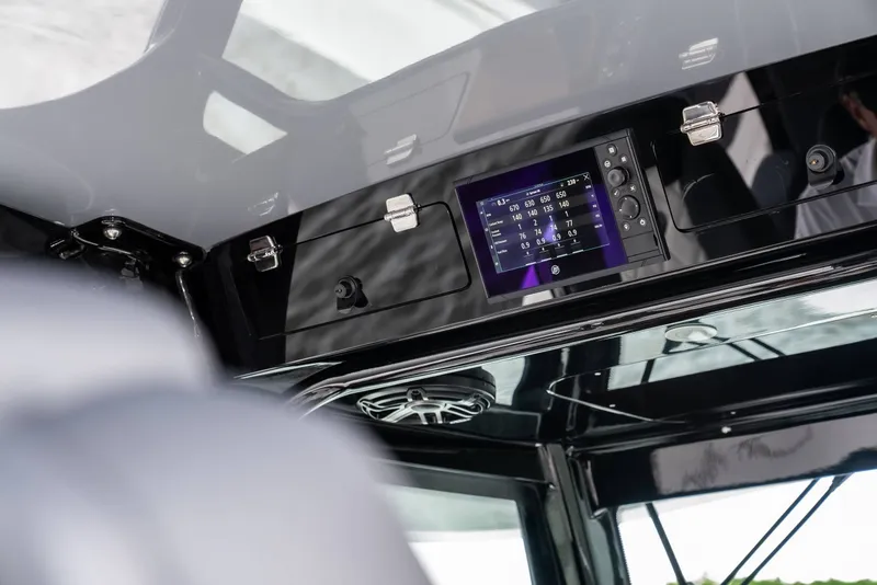 Slide: The Image of HCB 42 Lujo 2024 - 22