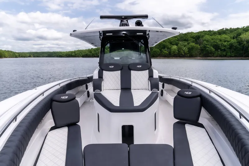 Slide: The Image of HCB 42 Lujo 2024 - 27