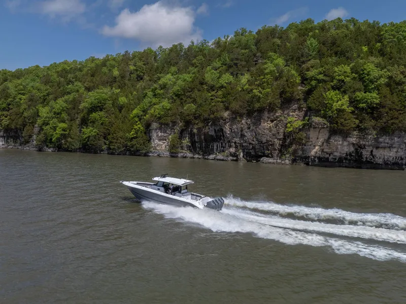 Slide: The Image of HCB 42 Lujo 2024 - 31