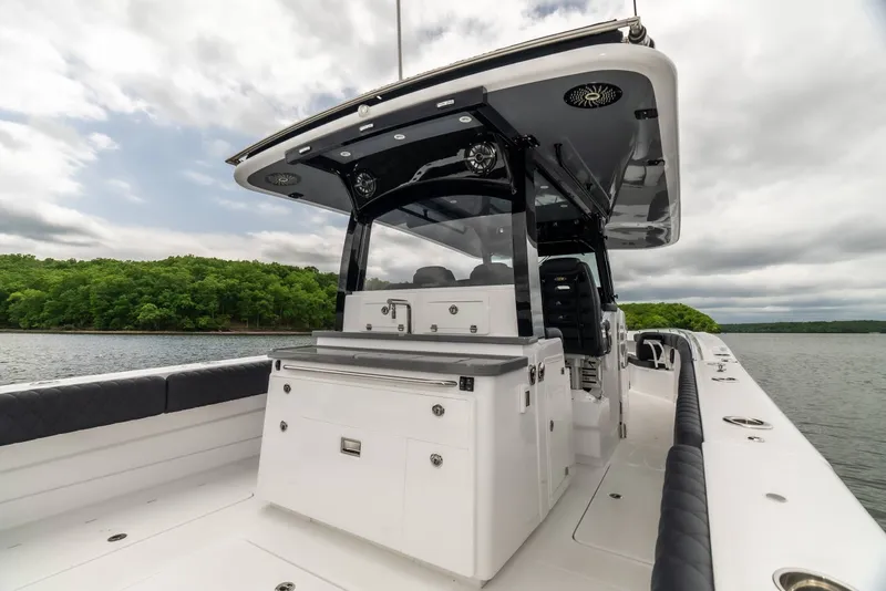 Slide: The Image of HCB 42 Lujo 2024 - 32