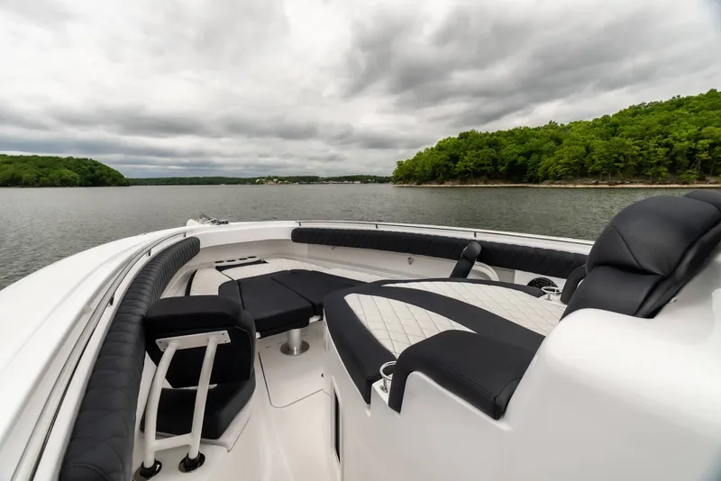 Slide: The Image of HCB 42 Lujo 2024 - 35