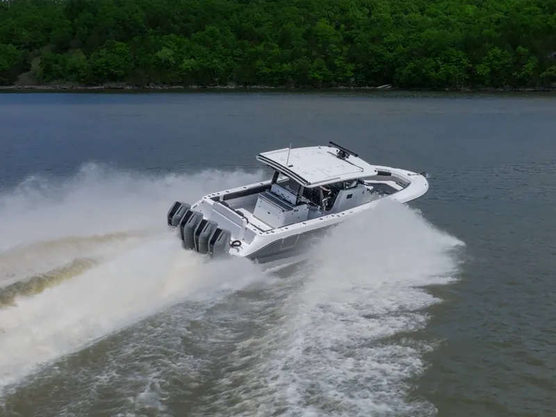 Slide: The Image of HCB 42 Lujo 2024 - 39