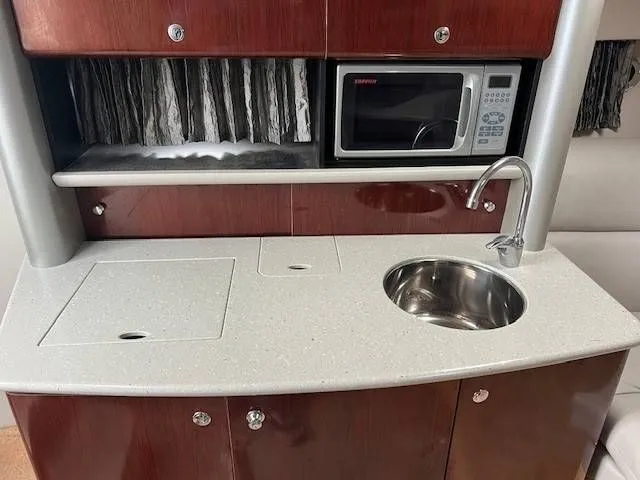 Slide: The Image of Formula Boats 370 SS 2005 - 10