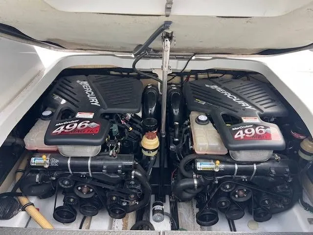 Slide: The Image of Formula Boats 370 SS 2005 - 8