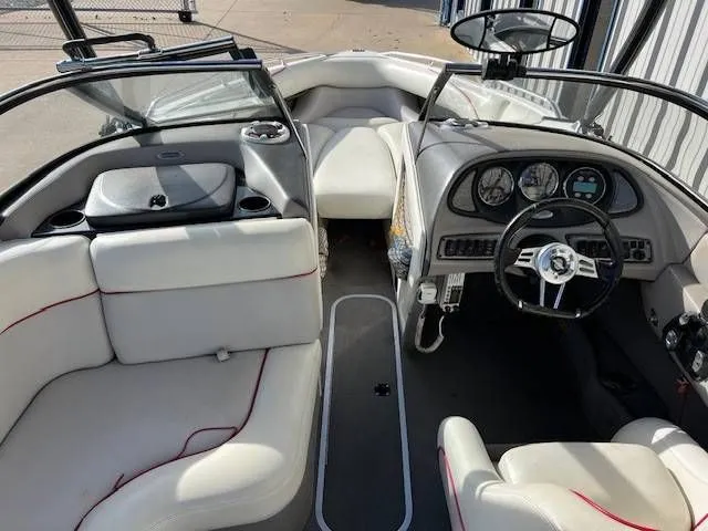 Slide: The Image of Malibu VLX 21 2004 - 5