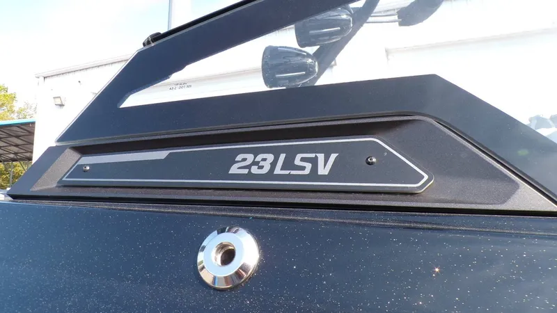 Slide: The Image of Malibu Malibu Wakesetter 23 LSV 2021 - 15