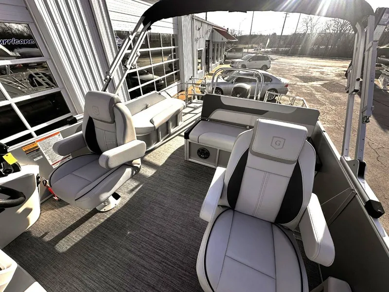 Slide: The Image of Godfrey Sweetwater 2286 SFLC w/ iMpact Plus Package 2025 - 10