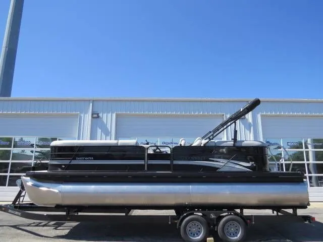 The Image of Godfrey Sweetwater 2486 SB w/ iMPACT Plus Tritoon Package 2022 - 1