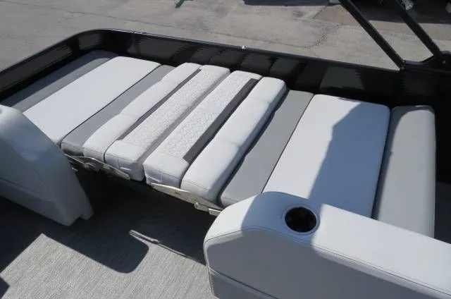 Slide: The Image of Godfrey Sweetwater 2486 DT w/ iMPACT Plus Tritoon Package 2023 - 12