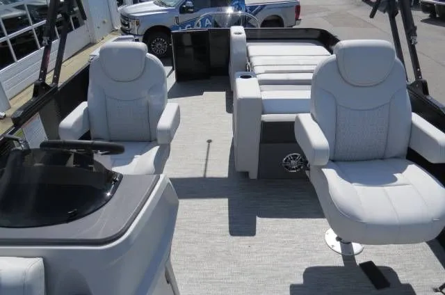 Slide: The Image of Godfrey Sweetwater 2486 DT w/ iMPACT Plus Tritoon Package 2023 - 4