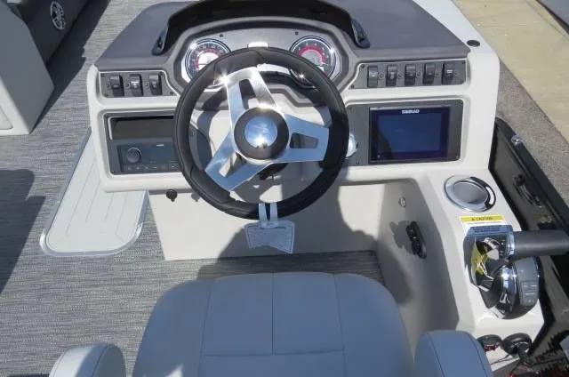 Slide: The Image of Godfrey Sweetwater 2486 DT w/ iMPACT Plus Tritoon Package 2023 - 5