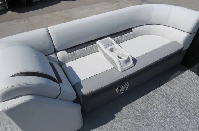 Slide: The Image of Godfrey Sweetwater 2486 DT w/ iMPACT Plus Tritoon Package 2023 - 9