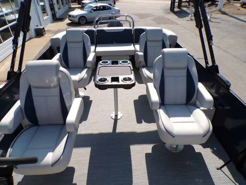 Slide: The Image of Godfrey Sweetwater 2486 QS w/ iMPACT Plus Tritoon Package 2025 - 10