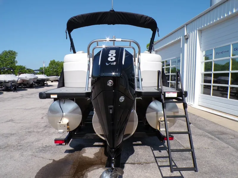 Slide: The Image of Godfrey Sweetwater 2486 QS w/ iMPACT Plus Tritoon Package 2025 - 5