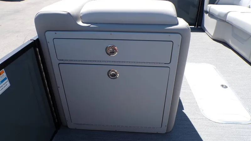 Slide: The Image of Godfrey Sweetwater 2486 SFLC w/ iMPACT Plus Tritoon Package 2025 - 18