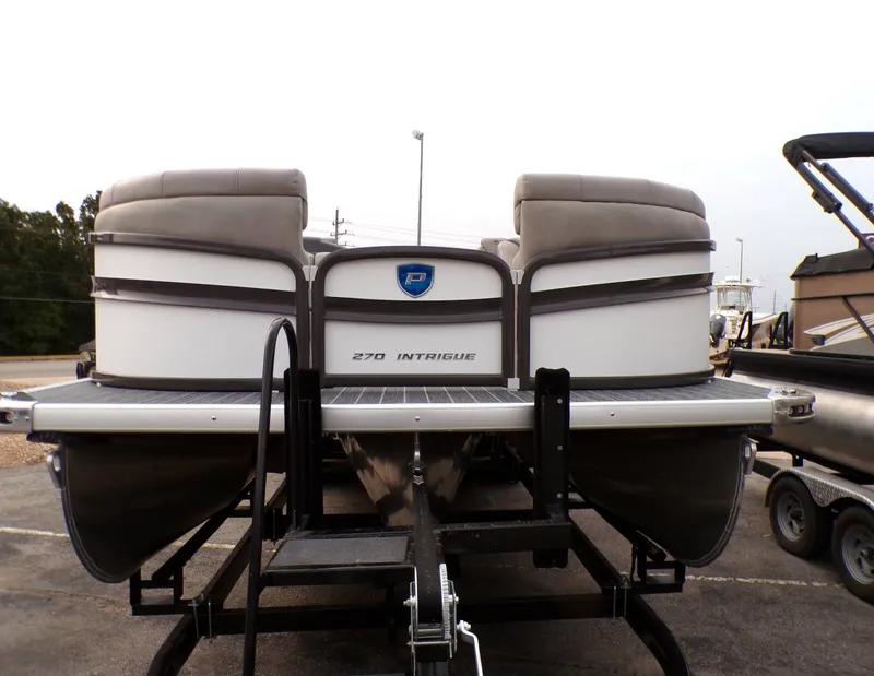 Slide: The Image of Premier 270 Intrigue RF 2024 - 3