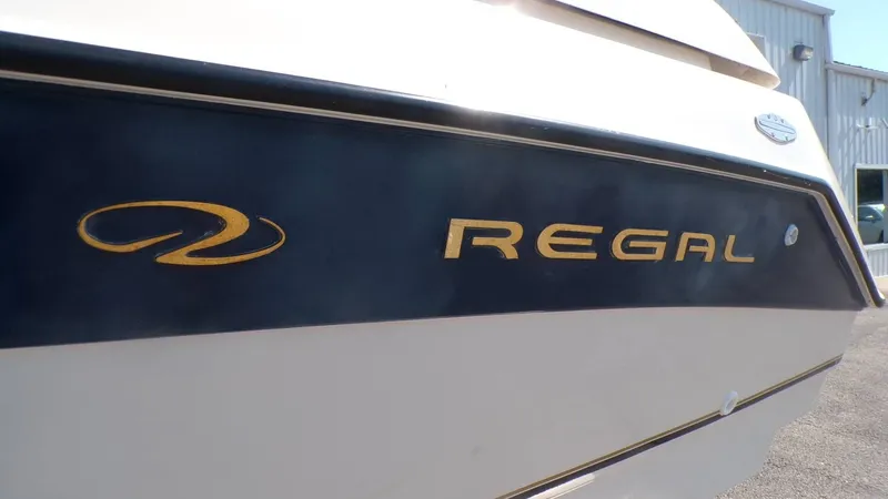 Slide: The Image of Regal Ventura 8.3 SE 1997 - 5