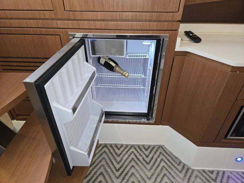 Slide: The Image of Schaefer 375 2025 - 35