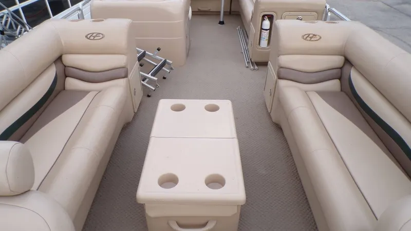 Slide: The Image of Harris Super Sunliner 250 2004 - 15