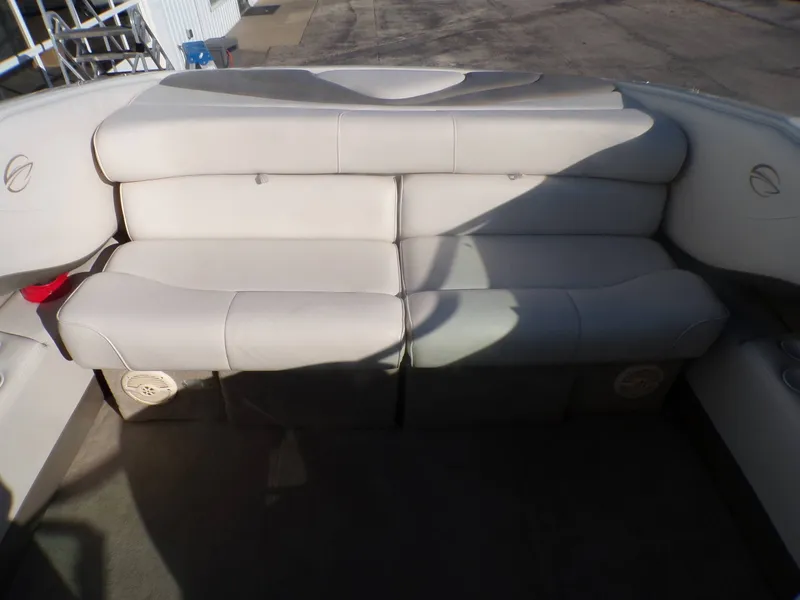 Slide: The Image of Crownline Boats 266 BR 2001 - 16