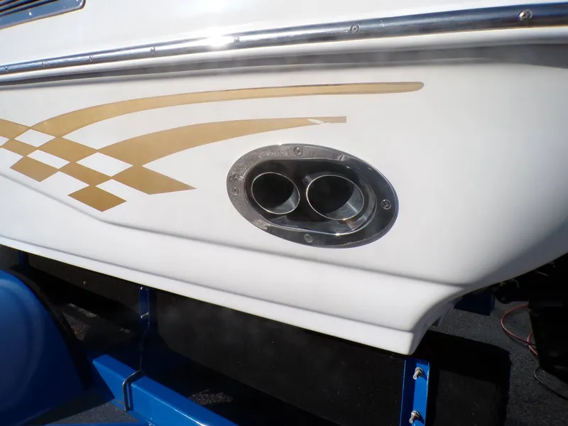 Slide: The Image of Crownline Boats 266 BR 2001 - 5