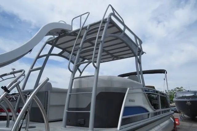 Slide: The Image of Godfrey Monaco 255 SD 2023 - 12