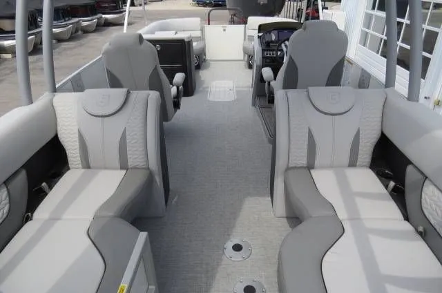 Slide: The Image of Godfrey Monaco 255 SD 2023 - 9