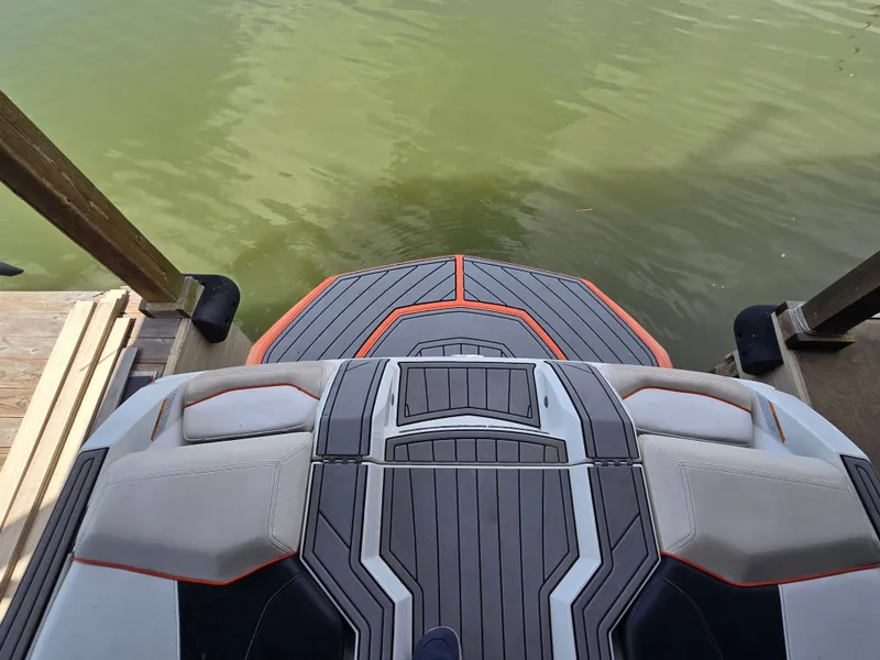 Slide: The Image of Nautique Super Air Nautique GS20 2018 - 20