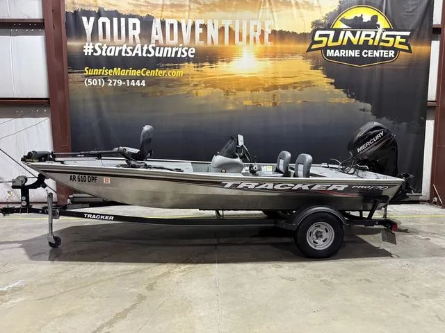 The Image of Tracker Pro 170 W/ Mercury 40 2016 - 1