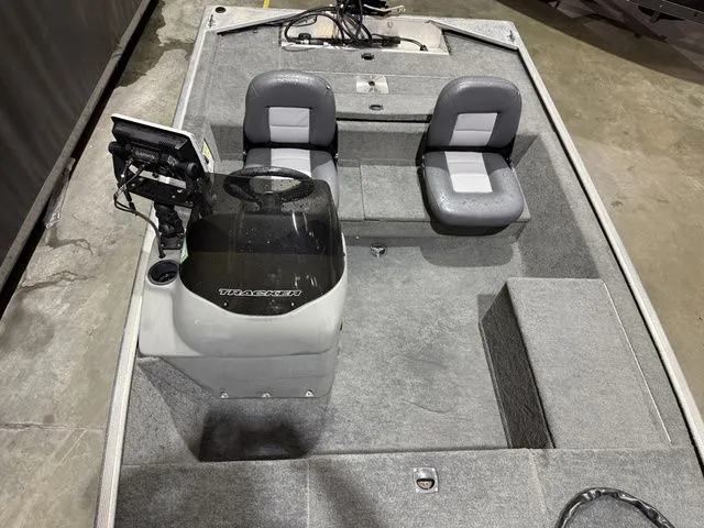 Slide: The Image of Tracker Pro 170 W/ Mercury 40 2016 - 9