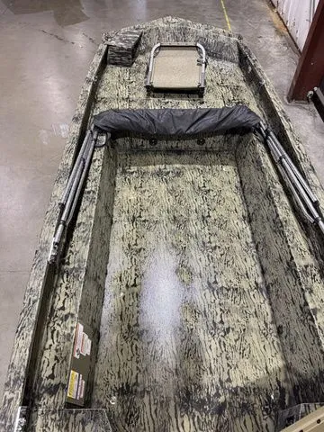 Slide: The Image of Tracker Grizzly® 1650 T Prairie Wings Edition W/Mercury 40 2025 - 6