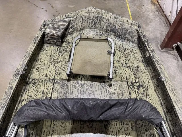 Slide: The Image of Tracker Grizzly® 1650 T Prairie Wings Edition W/Mercury 40 2025 - 7