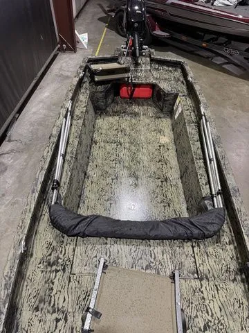 Slide: The Image of Tracker Grizzly® 1650 T Prairie Wings Edition W/Mercury 40 2025 - 8