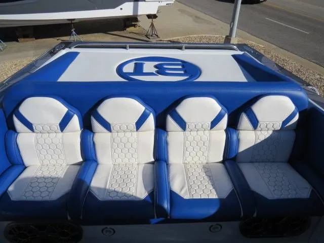 Slide: The Image of Black Thunder 43 EC Raised Deck 2022 - 12