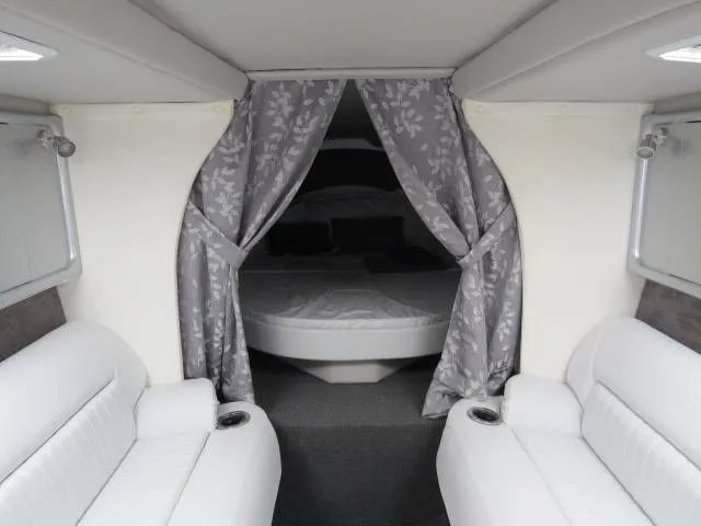 Slide: The Image of Black Thunder 43 EC Raised Deck 2022 - 33