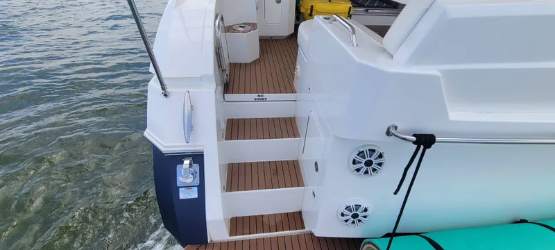 Slide: The Image of Cruisers Yachts 48 Cantius 2011 - 17