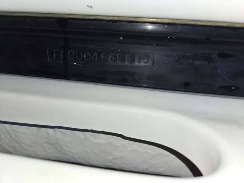 Slide: The Image of Chaparral 310 Signature 2009 - 30