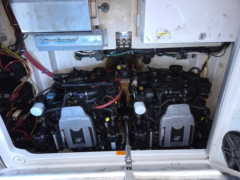 Slide: The Image of Chaparral 310 Signature 2009 - 36