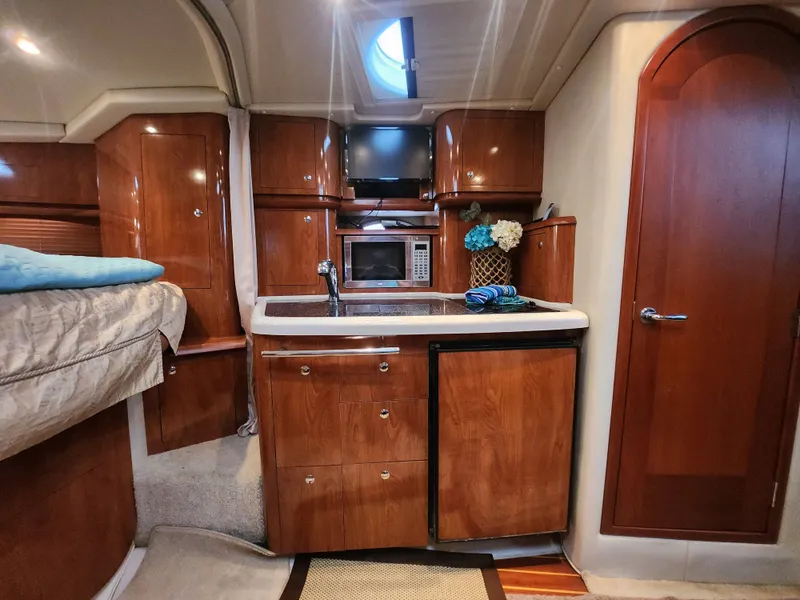 Slide: The Image of Four Winns 358 Vista 2007 - 21