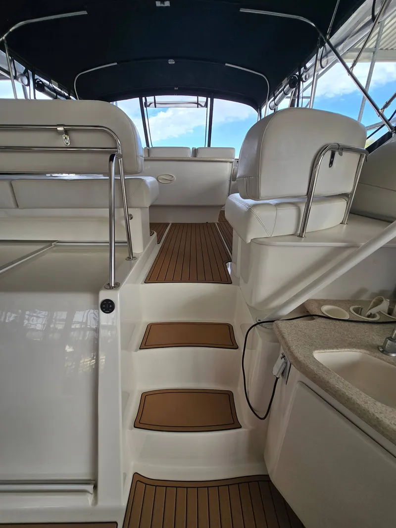 Slide: The Image of Silverton 43 Motor Yacht 2005 - 16