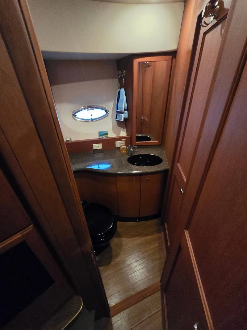 Slide: The Image of Silverton 43 Motor Yacht 2005 - 25