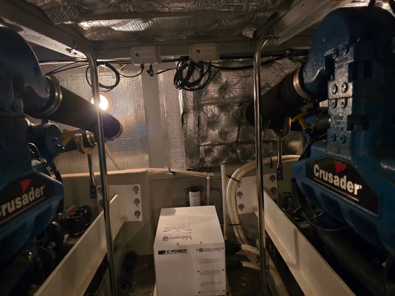 Slide: The Image of Silverton 43 Motor Yacht 2005 - 37