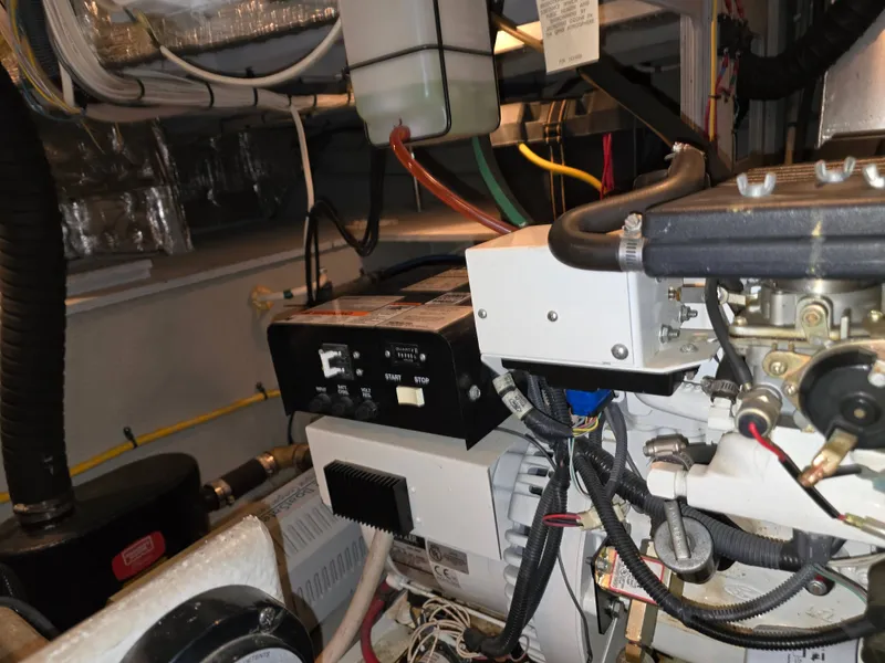 Slide: The Image of Silverton 43 Motor Yacht 2005 - 40