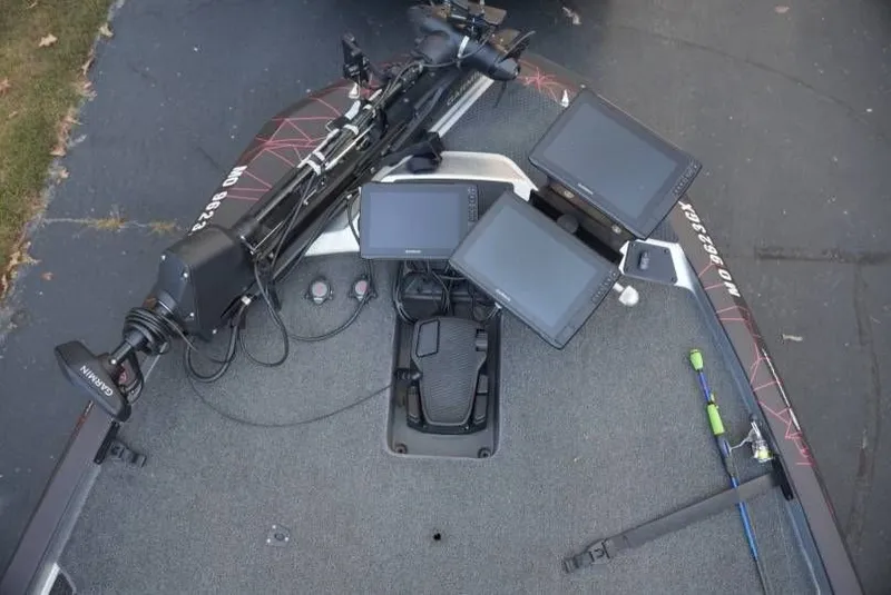 Slide: The Image of Ikon VLX 21 2025 - 10