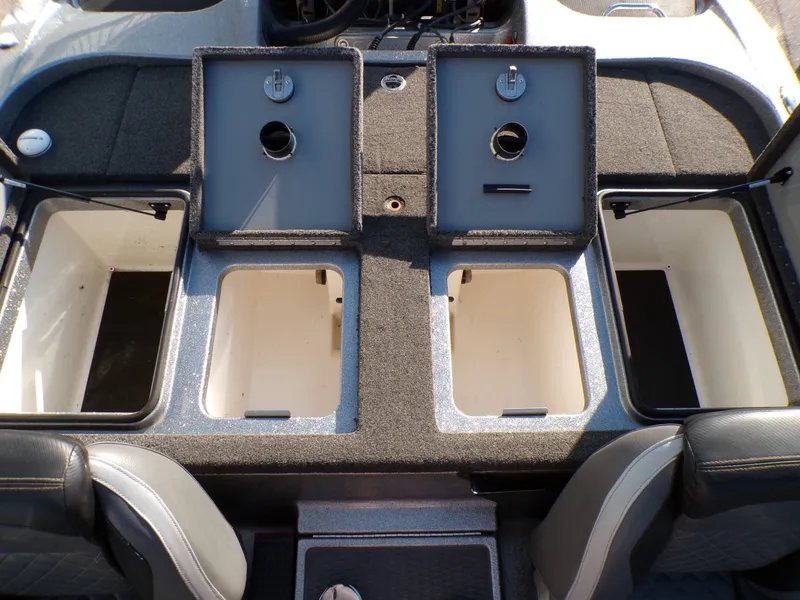 Slide: The Image of Caymas Caymas CX 21 Pro 2022 - 19