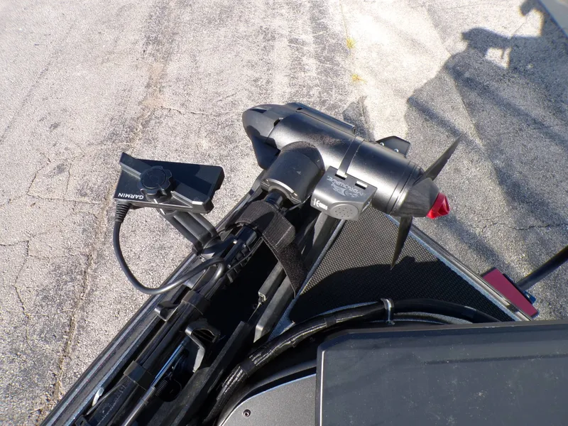 Slide: The Image of Caymas Caymas CX 21 Pro 2022 - 23