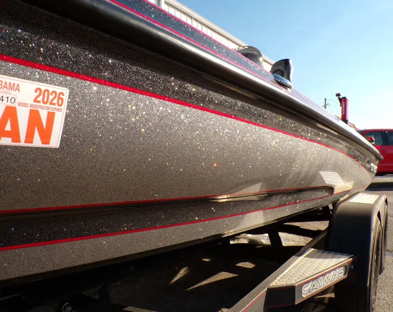 Slide: The Image of Caymas CX 21 PRO 2022 - 10